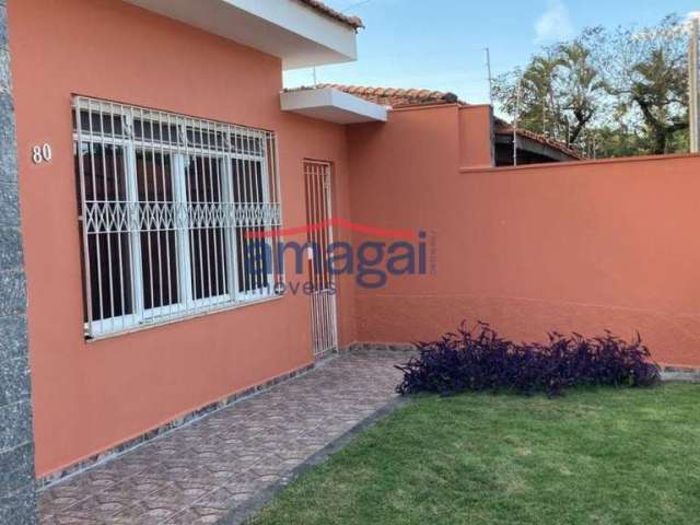 Casa com 3 quartos à venda no Jardim Siesta, Jacareí  por R$ 650.000