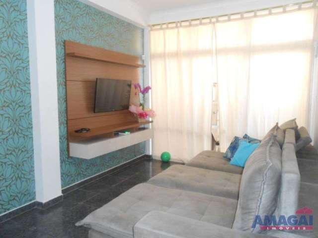 Casa com 7 quartos à venda na Cidade Jardim, Jacareí  por R$ 1.272.000