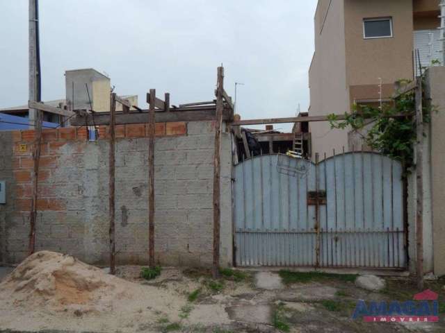 Casa com 1 quarto à venda no Residencial Parque dos Sinos, Jacareí  por R$ 200.000