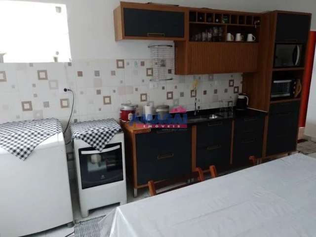 Casa em condomínio fechado com 2 quartos para alugar no Centro, Jacareí  por R$ 1.800