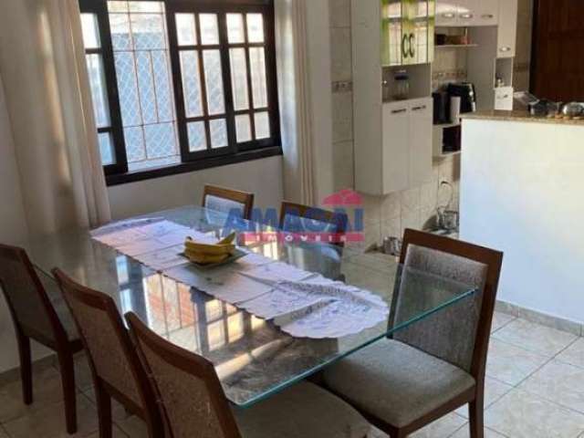 Casa com 3 quartos à venda no Jardim Didinha, Jacareí  por R$ 420.000