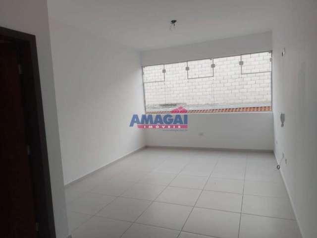 Sala comercial para alugar no Centro, Jacareí  por R$ 850