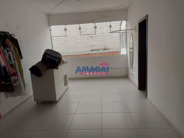 Sala comercial para alugar no Centro, Jacareí  por R$ 1.500