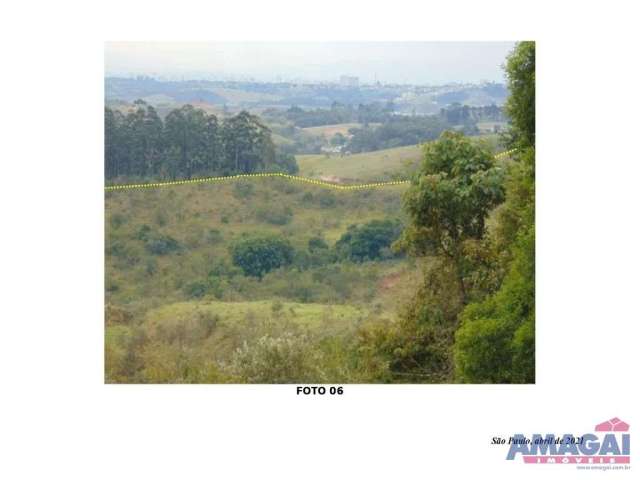 Terreno à venda no Bairro do Colonia, Jacareí  por R$ 12.000.000