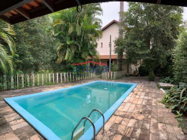 Casa com 4 quartos à venda no Jardim Siesta, Jacareí  por R$ 1.100.000