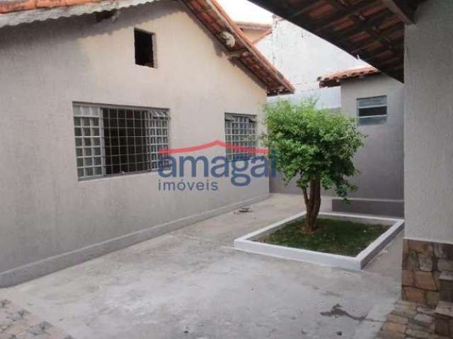 Casa com 2 quartos à venda no Jardim Paraíso, Jacareí  por R$ 415.000