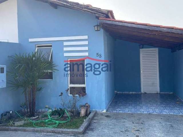 Casa em condomínio fechado com 2 quartos à venda na Vila Zezé, Jacareí  por R$ 270.000