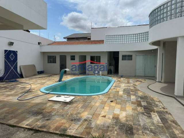 Casa com 3 quartos para alugar no Santa Cruz dos Lázaros, Jacareí  por R$ 5.000