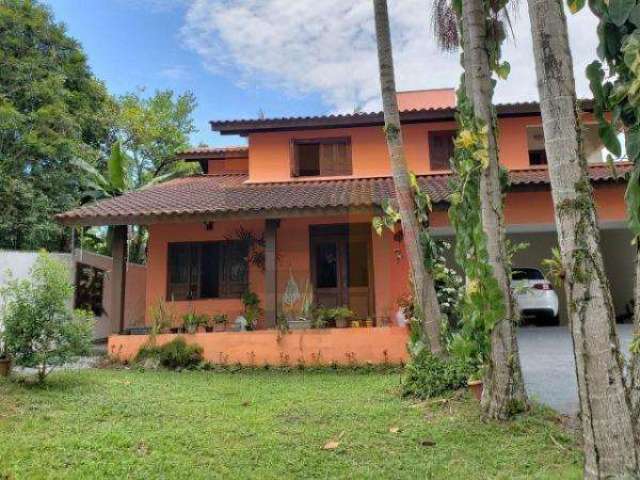 Casa com 3 quartos à venda na Servidão Antônio Irineu da Silva, 210, Córrego Grande, Florianópolis por R$ 1.650.000