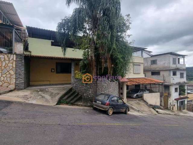 Casa com 4 dormitórios à venda, 76 m² por R$ 300.000,00 - Jóquei Clube - Juiz de Fora/MG