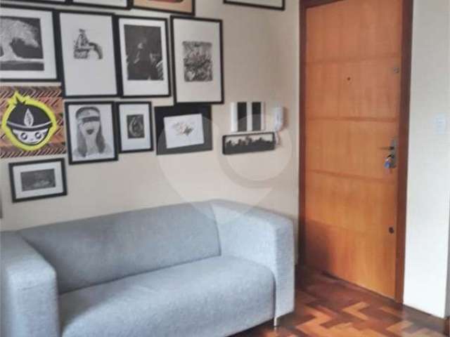 Apartamento com 2 quartos à venda em Menino Deus - RS