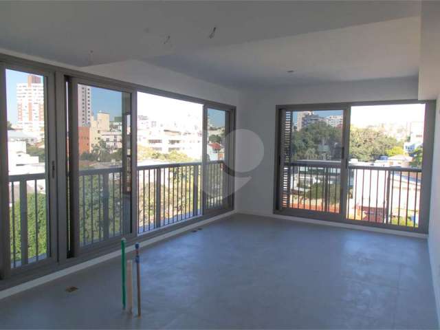 Apartamento Semi mobiliado