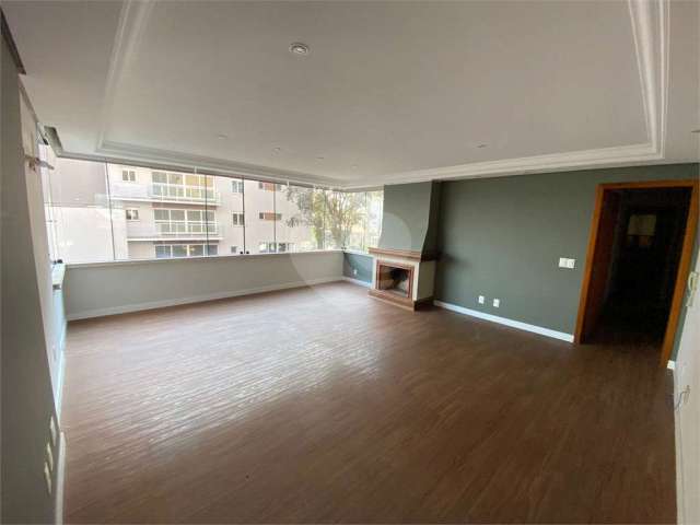 Apartamento com 3 quartos à venda em Jardim Botânico - RS