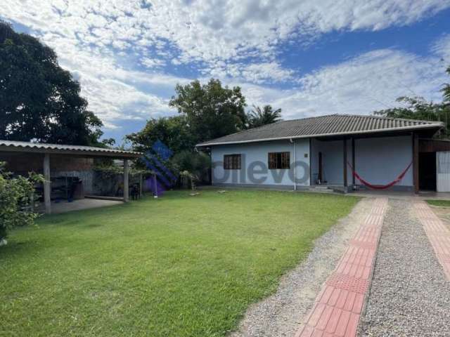 Casa à venda no bairro Araçatuba - Imbituba/SC