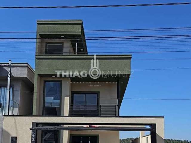 Deslumbrante Casa com Rooftop e Piscina no Portal dos Ipês !