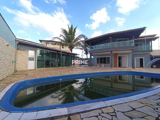 Sobrado de Alto Padrão Frente ao Mar - Praia das Palmeiras, Caraguatatuba