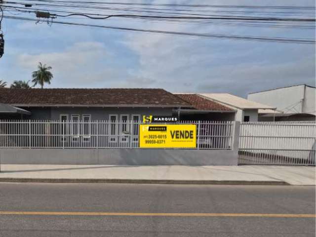 Casa a venda no Bairro Vila Nova