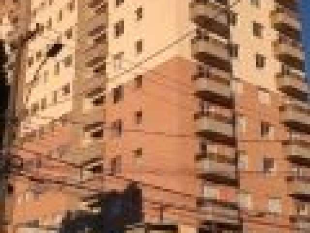 Amplo apartamento para alugar no Centro