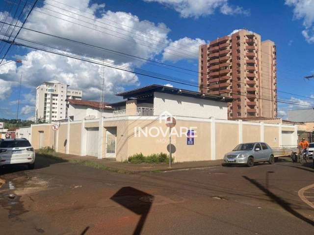 Casa com 4 dormitórios à venda, 400 m² por R$ 2.000.000,00 - Setor Central - Itumbiara/GO