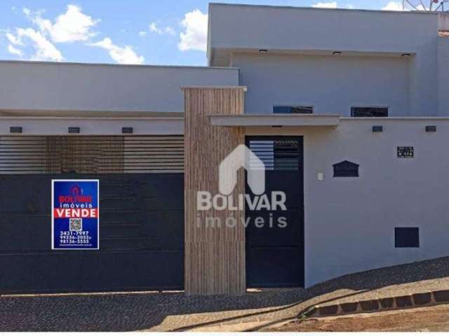 Casa com 2 dormitórios à venda, 97 m² por R$ 330.000,00 - Paranaiba - Itumbiara/GO