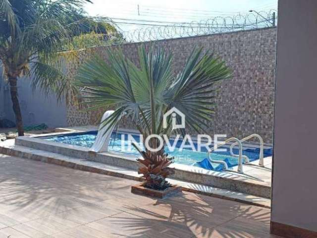 Casa com 3 dormitórios à venda, 253 m² por R$ 650.000,00 - Setor Paranaíba - Itumbiara/GO