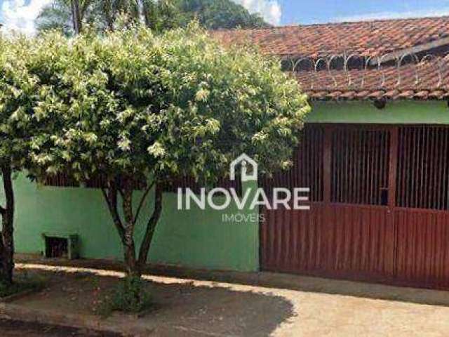 Casa com 3 dormitórios à venda, 140 m² por R$ 320.000,00 - Setor Central - Itumbiara/GO