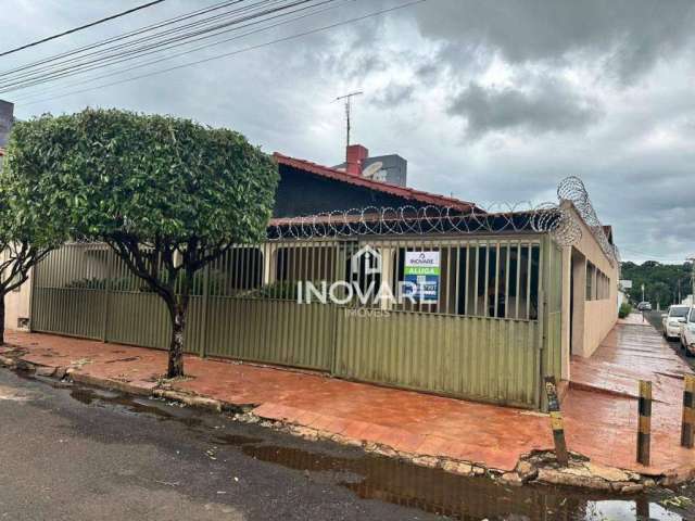 Casa com 3 dormitórios para alugar, 261 m² por R$ 3.500/mês - Alto da Boa Vista - Itumbiara/GO