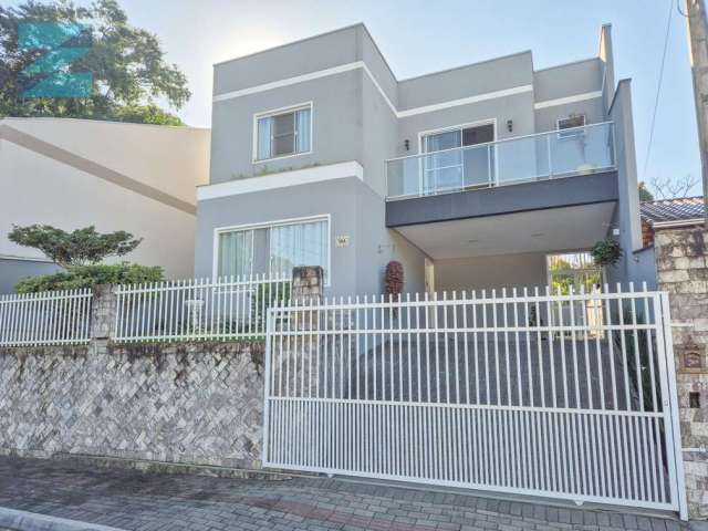 Casa com 3 quartos à venda no Encano, Indaial , 184 m2 por R$ 850.000