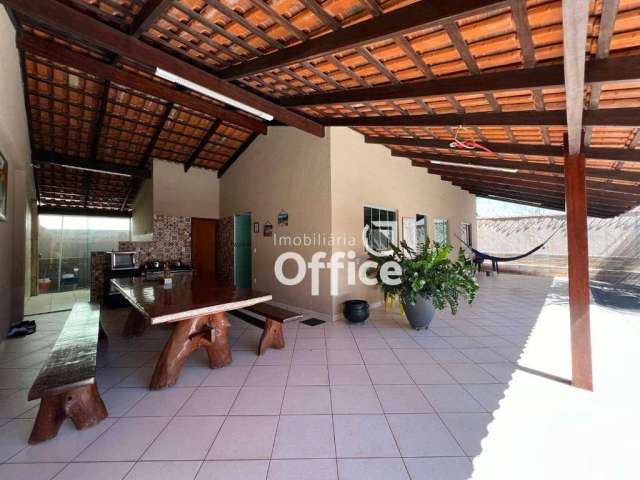 Casa com 3 dormitórios à venda, 210 m² por R$ 700.000,00 - JK Nova Capital - Anápolis/GO