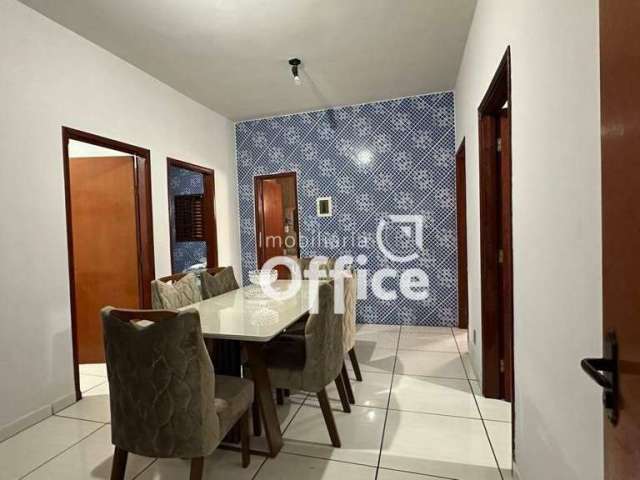 Casa com 4 dormitórios, 177 m² - venda por R$ 400.000,00 ou aluguel por R$ 1.650,00/mês - Jardim Palmares - Anápolis/GO