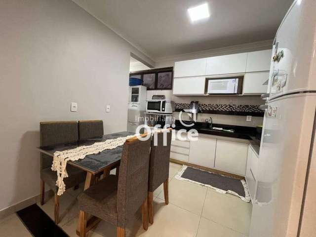 Apartamento com 3 dormitórios à venda, 79 m² por R$ 250.000,00 - Cidade Jardim - Anápolis/GO