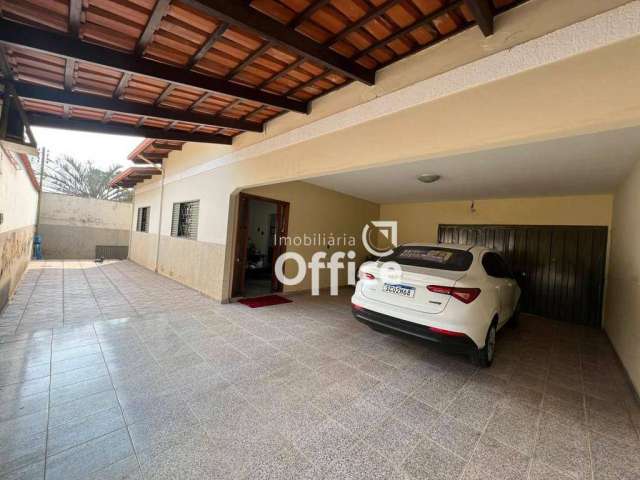 Casa com 3 dormitórios à venda, 200 m² por R$ 800.000,00 - Anápolis City - Anápolis/GO