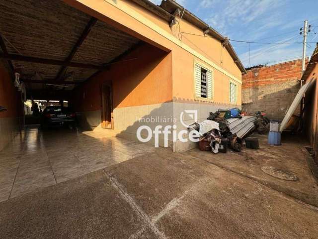 Casa com 3 dormitórios à venda, 150 m² por R$ 350.000,00 - Vila Jaiara - Anápolis/GO