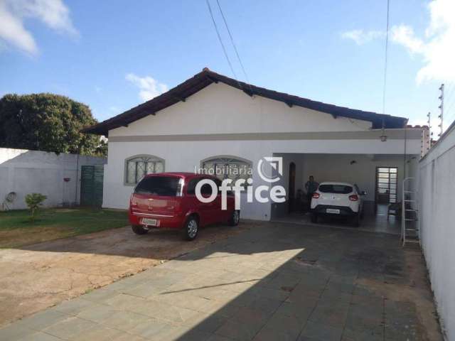 Casa com 4 dormitórios à venda, 140 m² por R$ 850.000,00 - Jundiaí - Anápolis/GO