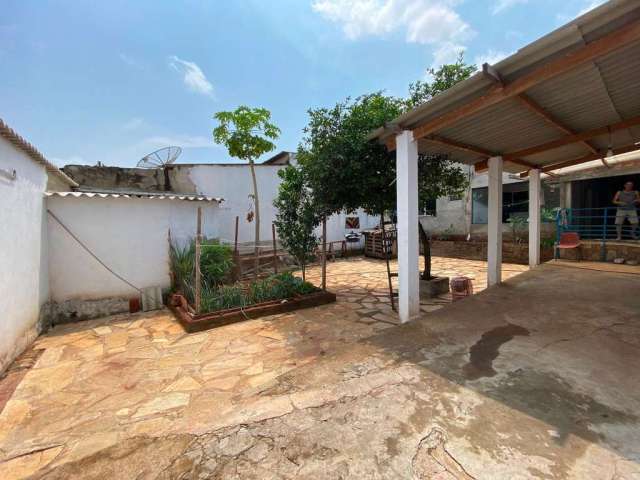 Casa com 3 dormitórios à venda, 140 m² por R$ 280.000,00 - Jardim Flor de Liz - Anápolis/GO