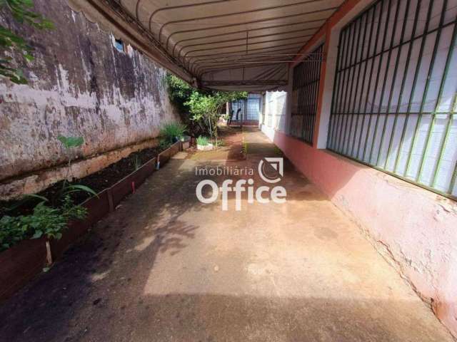 2 casas num terreno de 360m² na Jaiara por R$ 600.000 - Vila Jaiara - Anápolis/GO