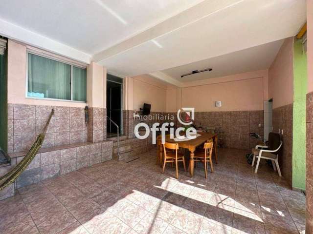 Casa com 5 dormitórios à venda, 250 m² por R$ 550.000,00 - Setor Central - Anápolis/GO