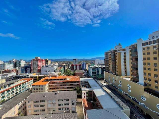 Cobertura 3 Dormitórios à venda no Bairro Centro - 2 vagas de garagem