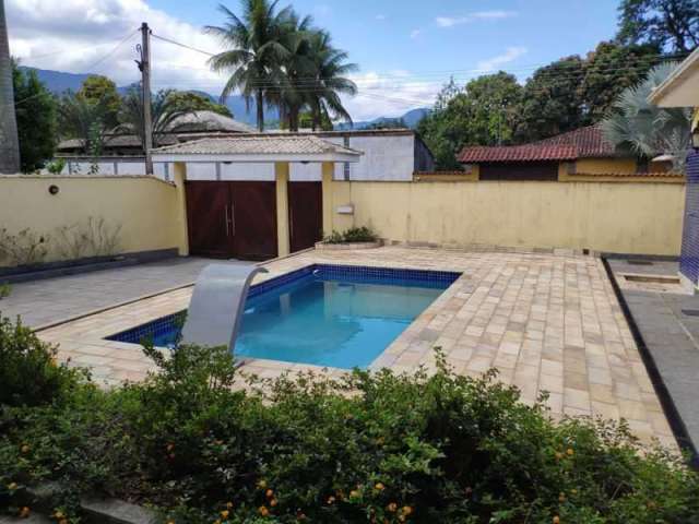 Casa com 4 quartos à venda na Avenida Dedo de Deus, Cantagalo, Guapimirim, 200 m2 por R$ 1.300.000