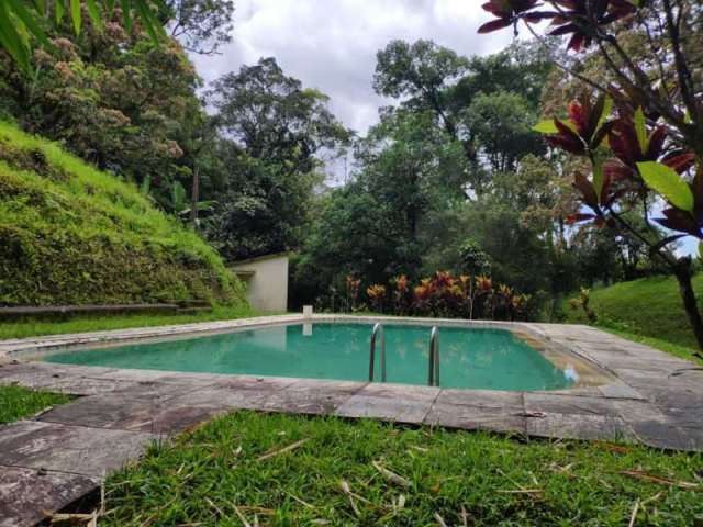 Casa com 4 quartos à venda na Avenida Dedo de Deus, Área Rural de Guapimirm, Guapimirim por R$ 750.000