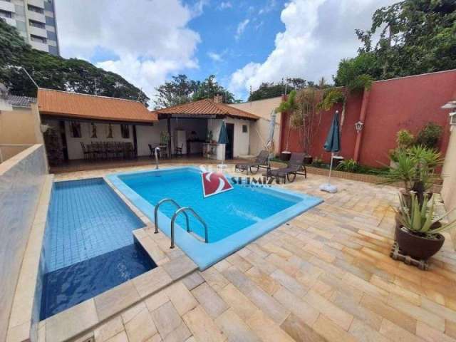 Casa com 3 dormitórios à venda, 305 m² por R$ 850.000,00 - Jardim Universitário - Maringá/PR