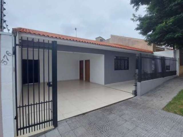 LOCAÇÃO | Casa, com 5 dormitórios em Jardim Lucianópolis, Maringá