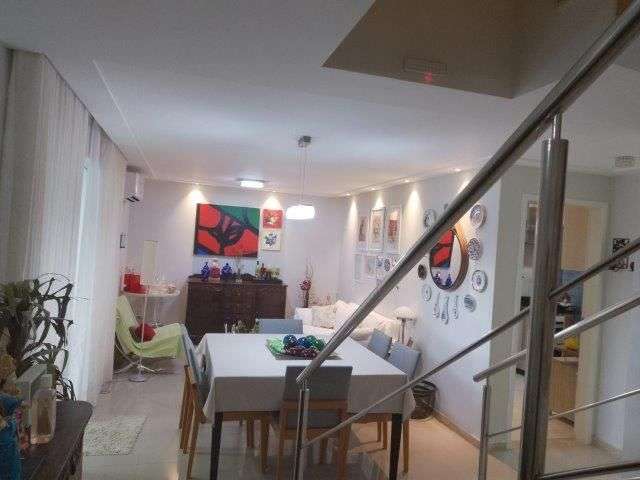 ABAIXOU O PREÇO PARA VENDER HOJE!Casa pronta e decorada em condominio de Buraquinho