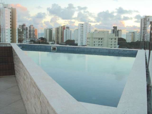 VENDO LINDA COBERTURA COM 461m2 COM PISCINA PRIVATIVA NO CANELA!