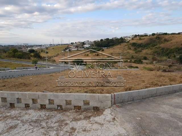 Terreno à venda no Jardim Sant\'Anna do Pedregulho, Jacareí  por R$ 224.000