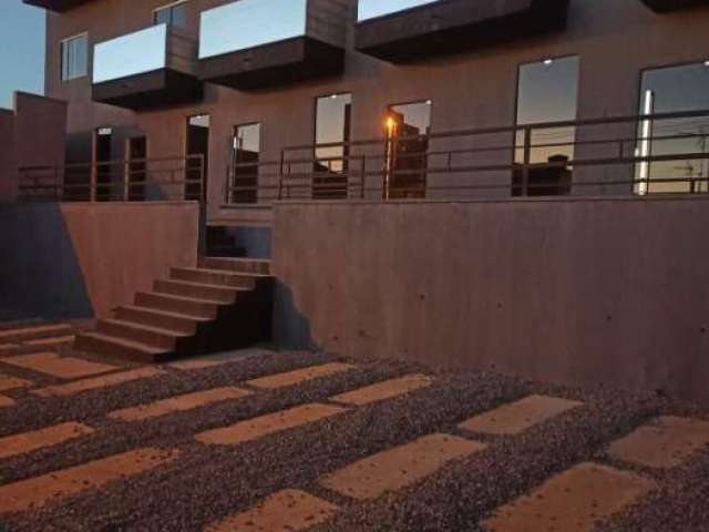 Casa com 2 quartos à venda no Centro, Jacareí  por R$ 320.000