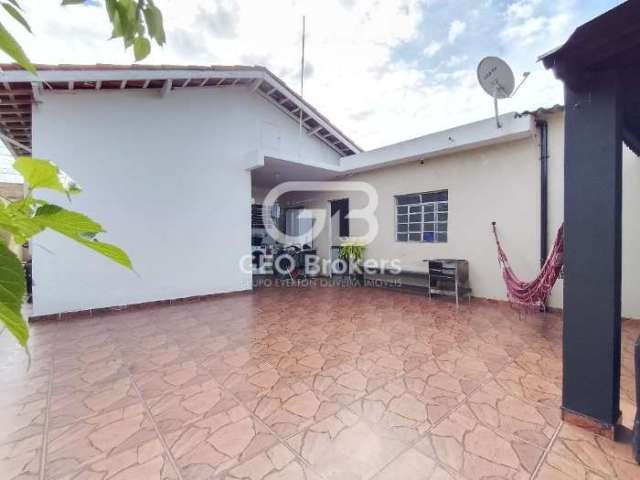 Casa com 3 quartos à venda no Jardim Primavera, Jacareí  por R$ 300.000