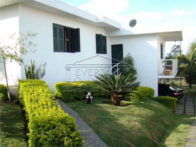 Casa com 3 quartos à venda no Centro, Igaratá , 225 m2 por R$ 950.000