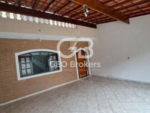 Casa com 3 quartos para alugar no Jardim Santa Marina, Jacareí  por R$ 2.340