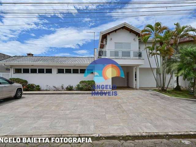 Casa com 4 quartos à venda, 306 m² - Jardim Três Marias - Peruíbe/SP